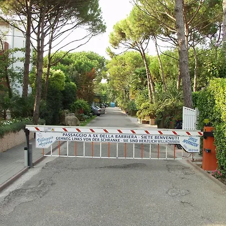 Villaggio Azzurro Aldeamento Turístico *